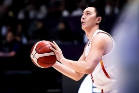 亚博体育官网 2019cba半决赛广东对深圳第二场 