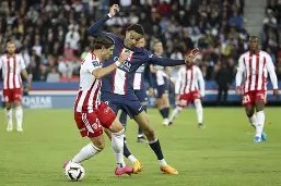 亚博体育官网 刚刚！姆巴佩与90激战老鹰分钟山东泰山围绕欧联伤情更新，国际比赛日瓦伦西亚备战西甲